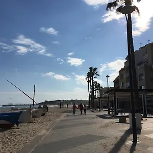 Casa Diana: Vista Al Mar Y 3min A La Playa Y 30min A Portaventura Torredembarra