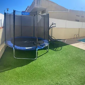 Casa Con Gran Piscina Particular Cerca Playa Torredembarra